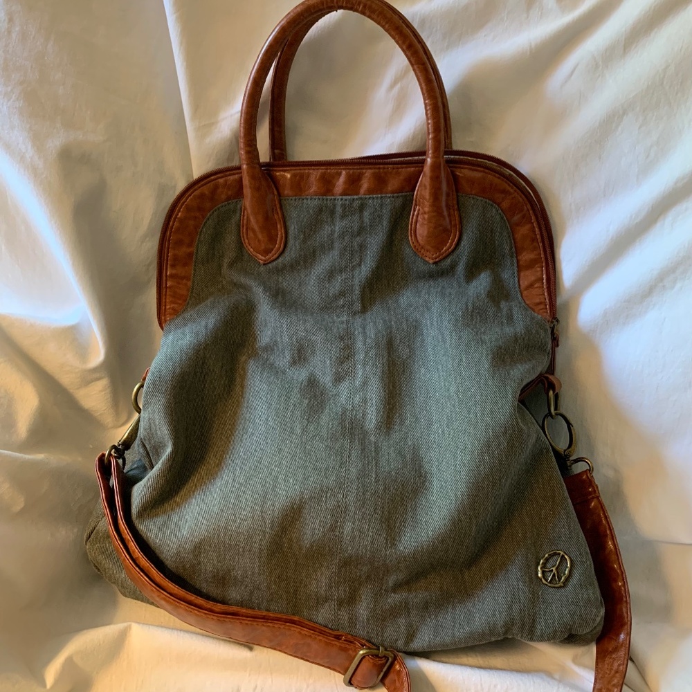 Olsenboye green twill crossbody tote bag